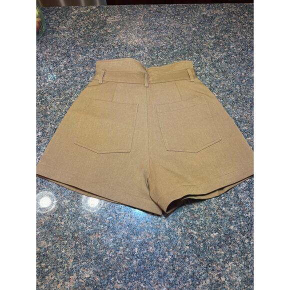 Women's High Waist Pleated Brown Dress Shorts Size M - Picture 13 of 16